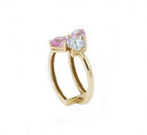 Anillo «tres gemas» en oro amarillo