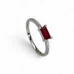 Anillo rubi baguette